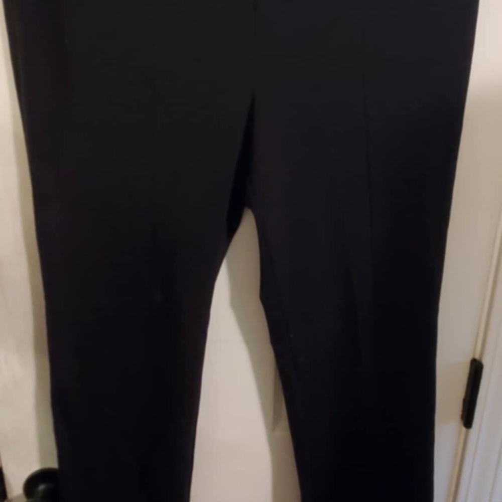 Daisy Fuentes Black Straight Leg Pants